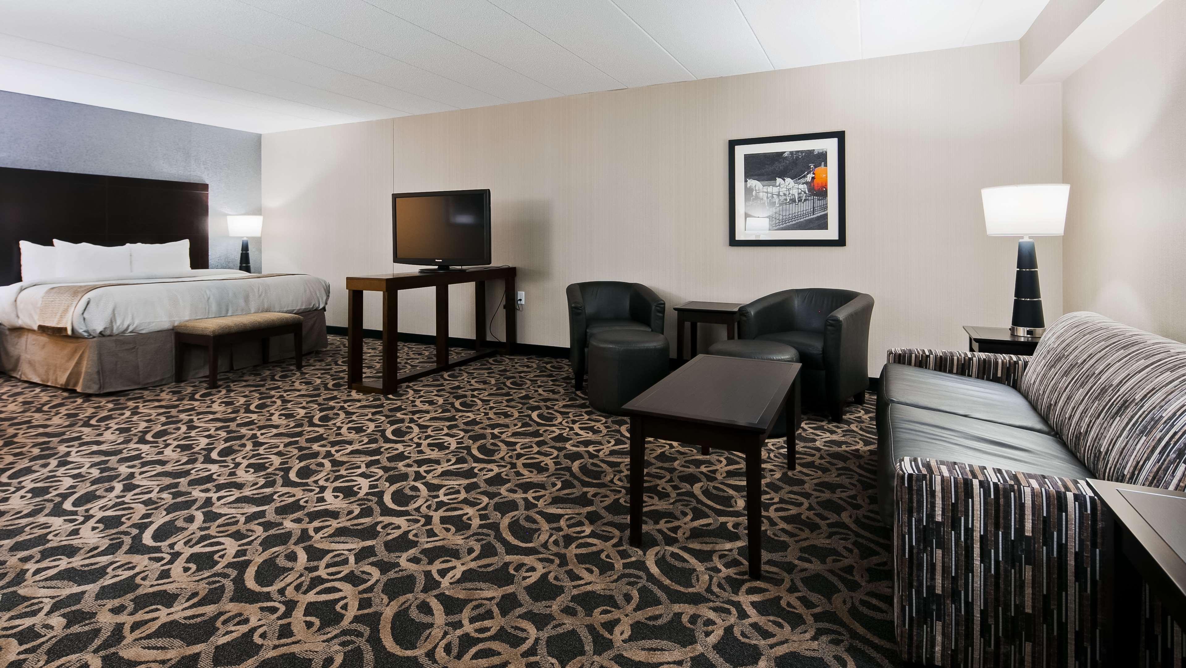 Best Western Ramkota Hotel Aberdeen Exterior photo